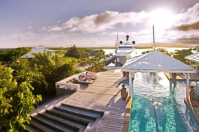 Гостиница Barefoot Cay Resort  Роатан